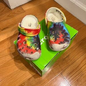 CROCS Kids' Rainbow Tie-Dye Clogs
